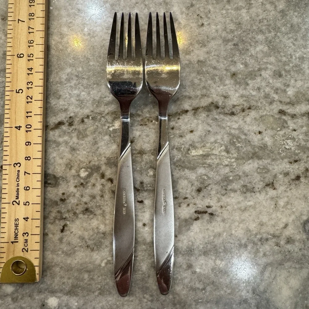 Oneida Risotto Dinner Forks Set Of 2 Stainless Steel 7-3/4